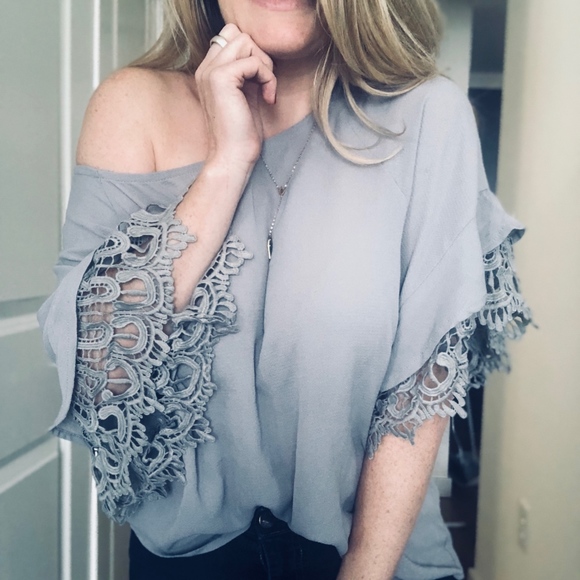 Dana Crochet Trim Top - Picture 1 of 2